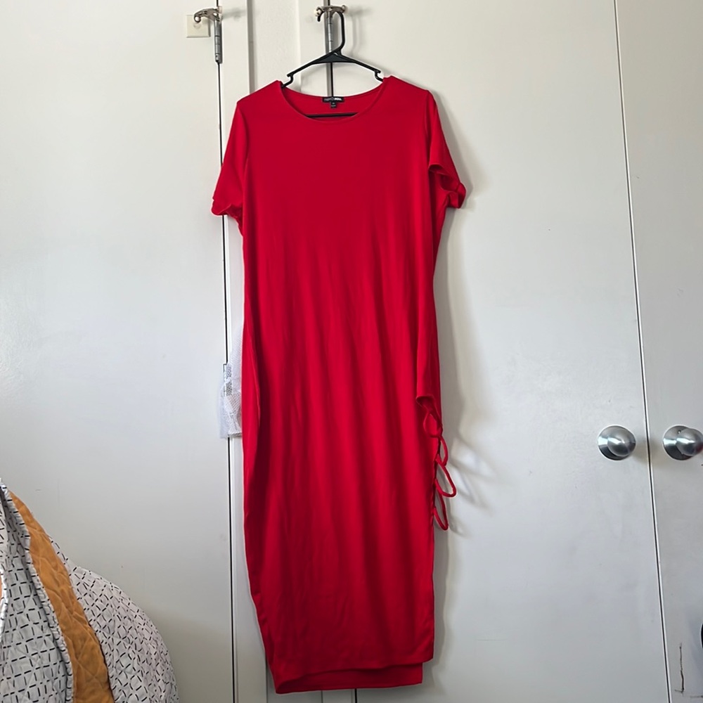 Scarlett MIDI Dress with side Detail.